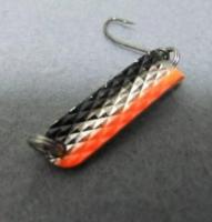 Блешня MUKAI Yamame (Diamond Cut) 5.0g #08 Black S Orange (718833)